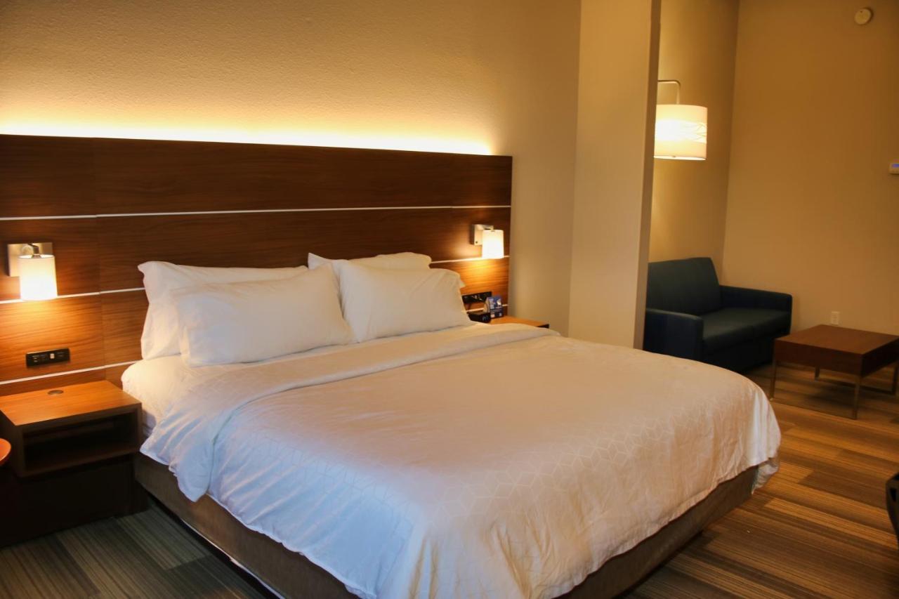 דאגלס Holiday Inn Express By Ihg מראה חיצוני תמונה