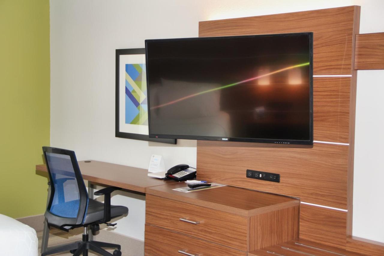 דאגלס Holiday Inn Express By Ihg מראה חיצוני תמונה