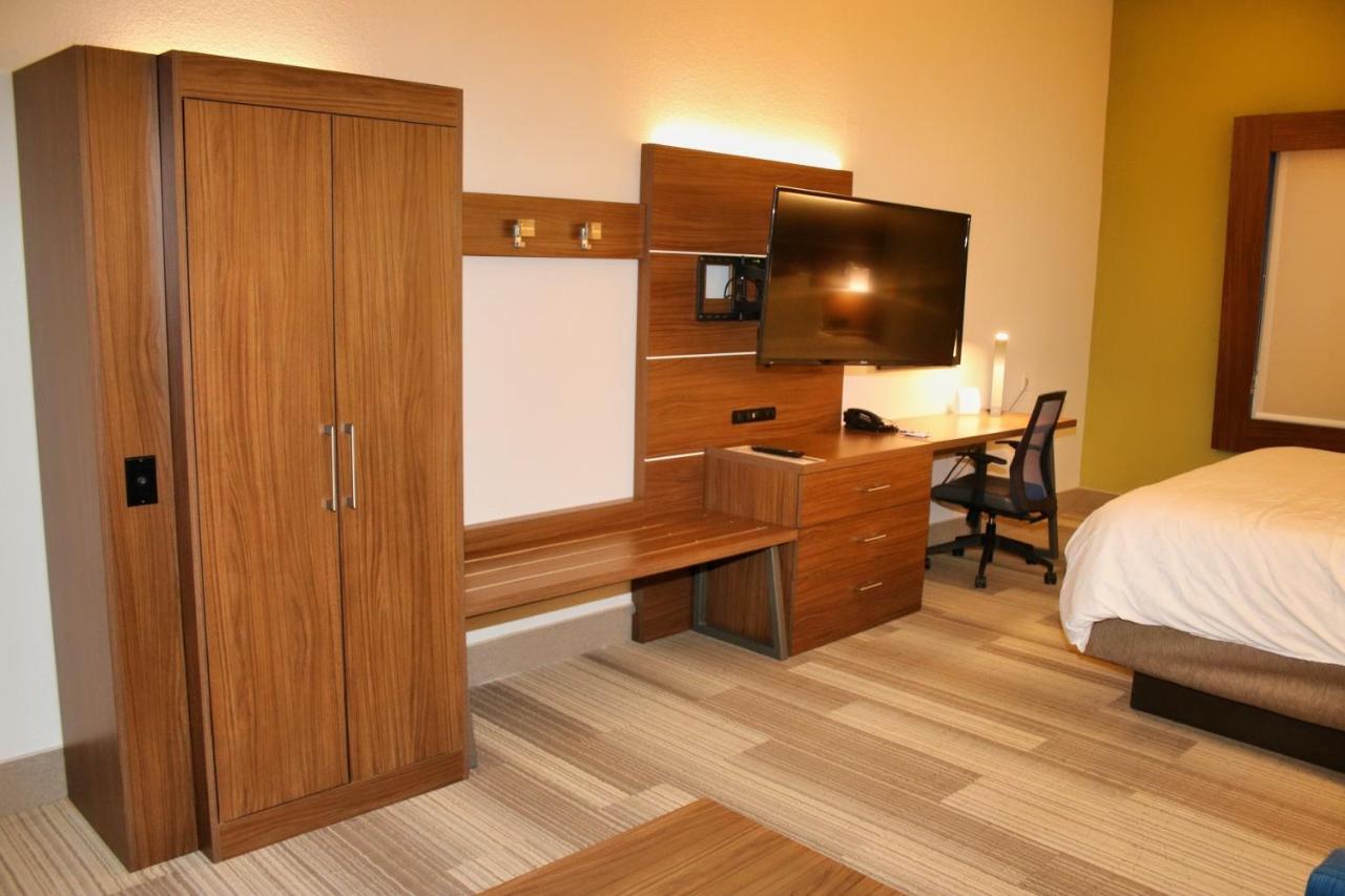 דאגלס Holiday Inn Express By Ihg מראה חיצוני תמונה