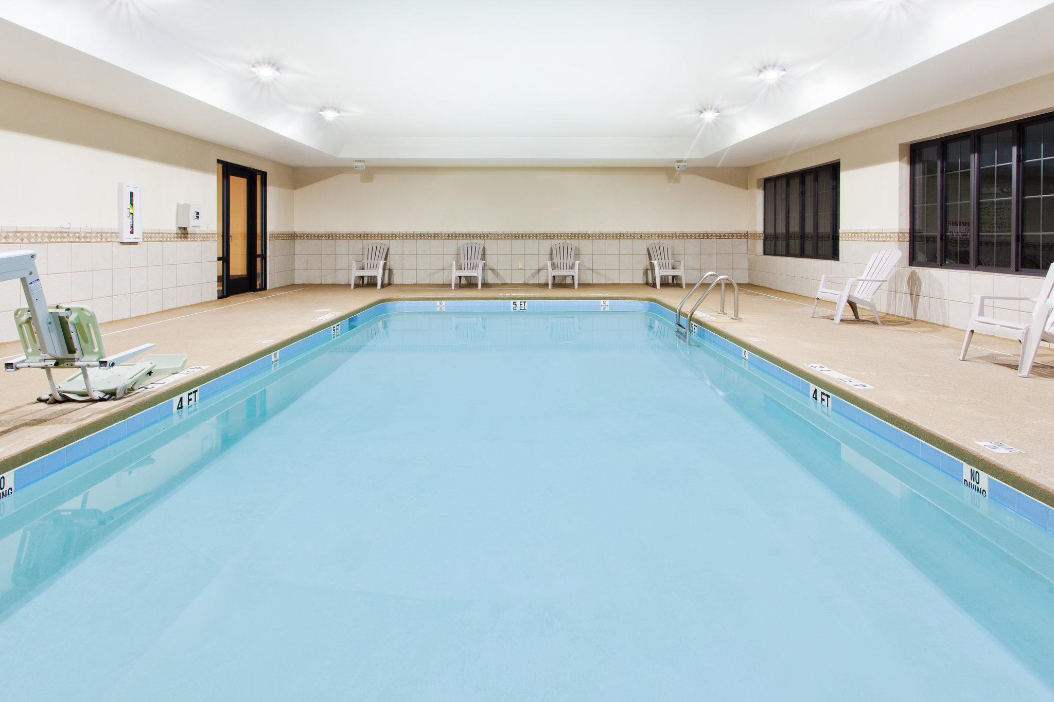 דאגלס Holiday Inn Express By Ihg מראה חיצוני תמונה