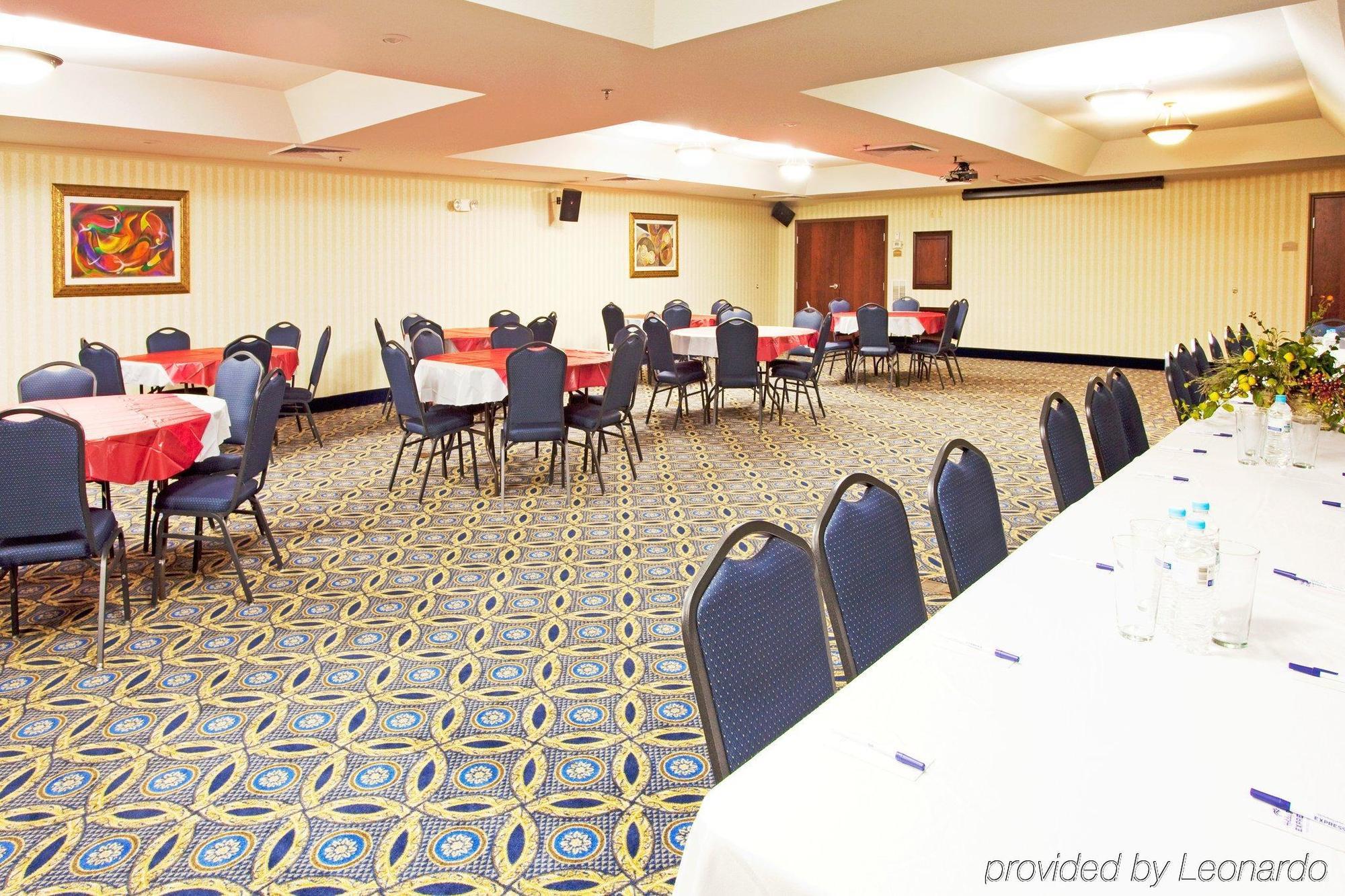 דאגלס Holiday Inn Express By Ihg מתקנים תמונה