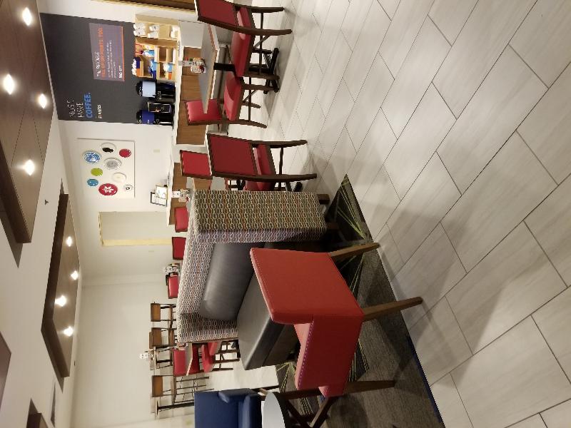 דאגלס Holiday Inn Express By Ihg מראה חיצוני תמונה